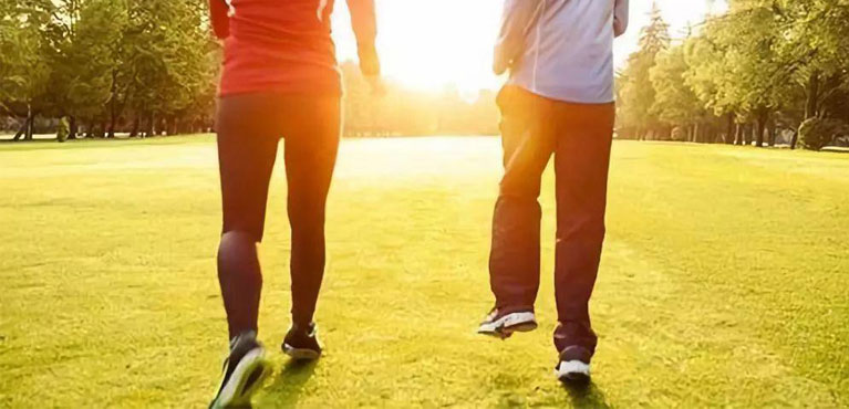 養(yǎng)老院中的社交活動(dòng)對老人心理健康的重要性